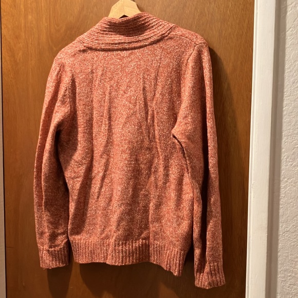 Croft & Barrow Nice simple red n white v-neck Sweater - Picture 2 of 5